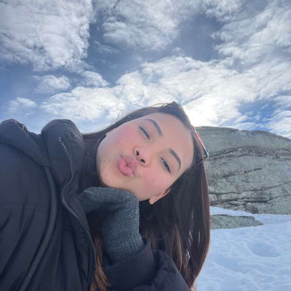 Picture of Eliana De Jesus