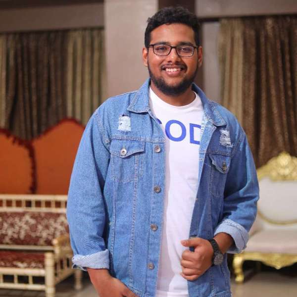 Picture of Dr Shreyash