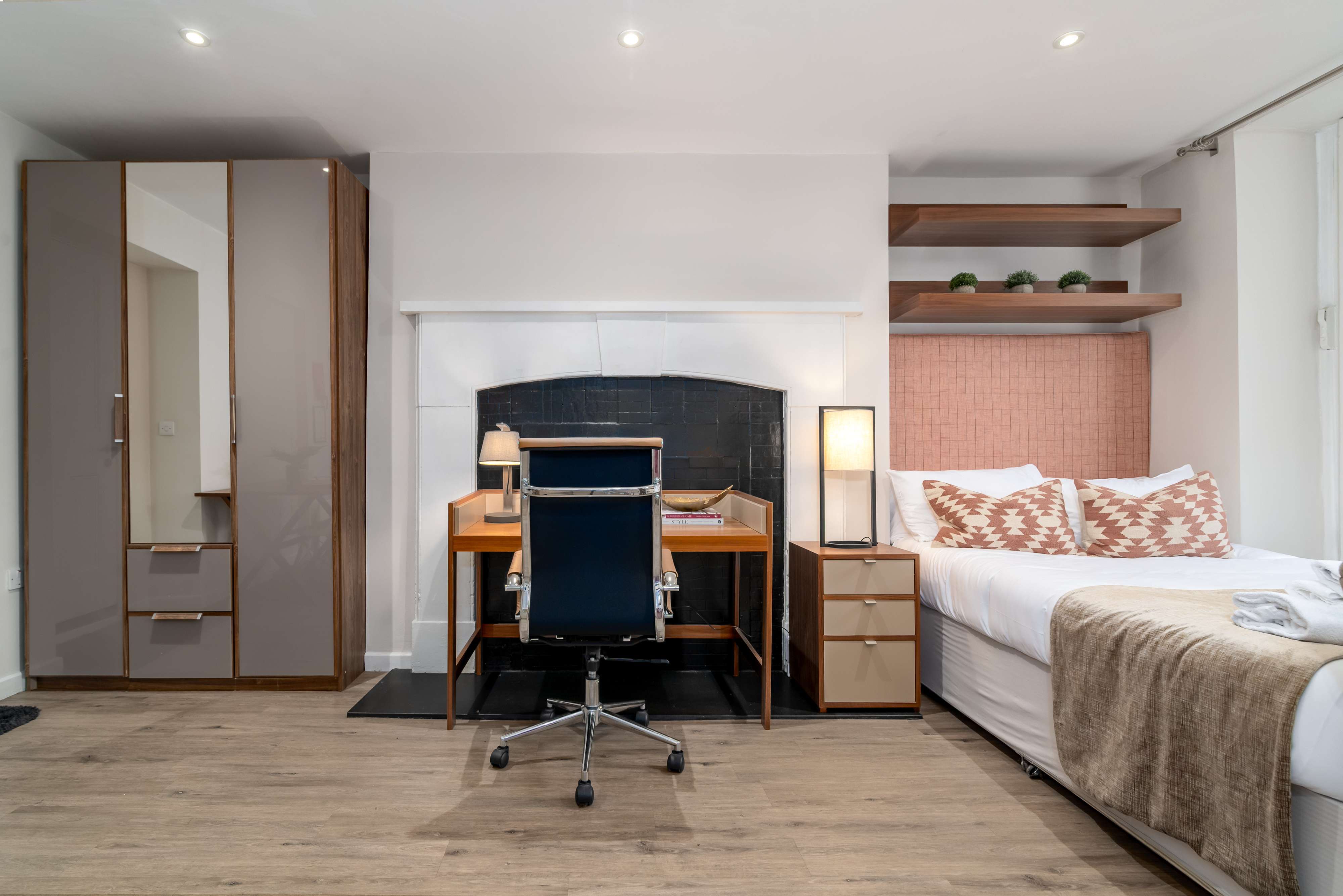 Flat 1, 14 Charlotte Street