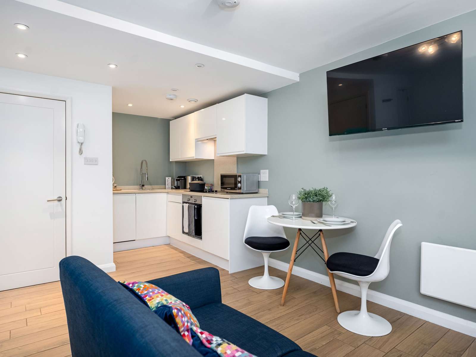 9 Alison Court, Apsley Road