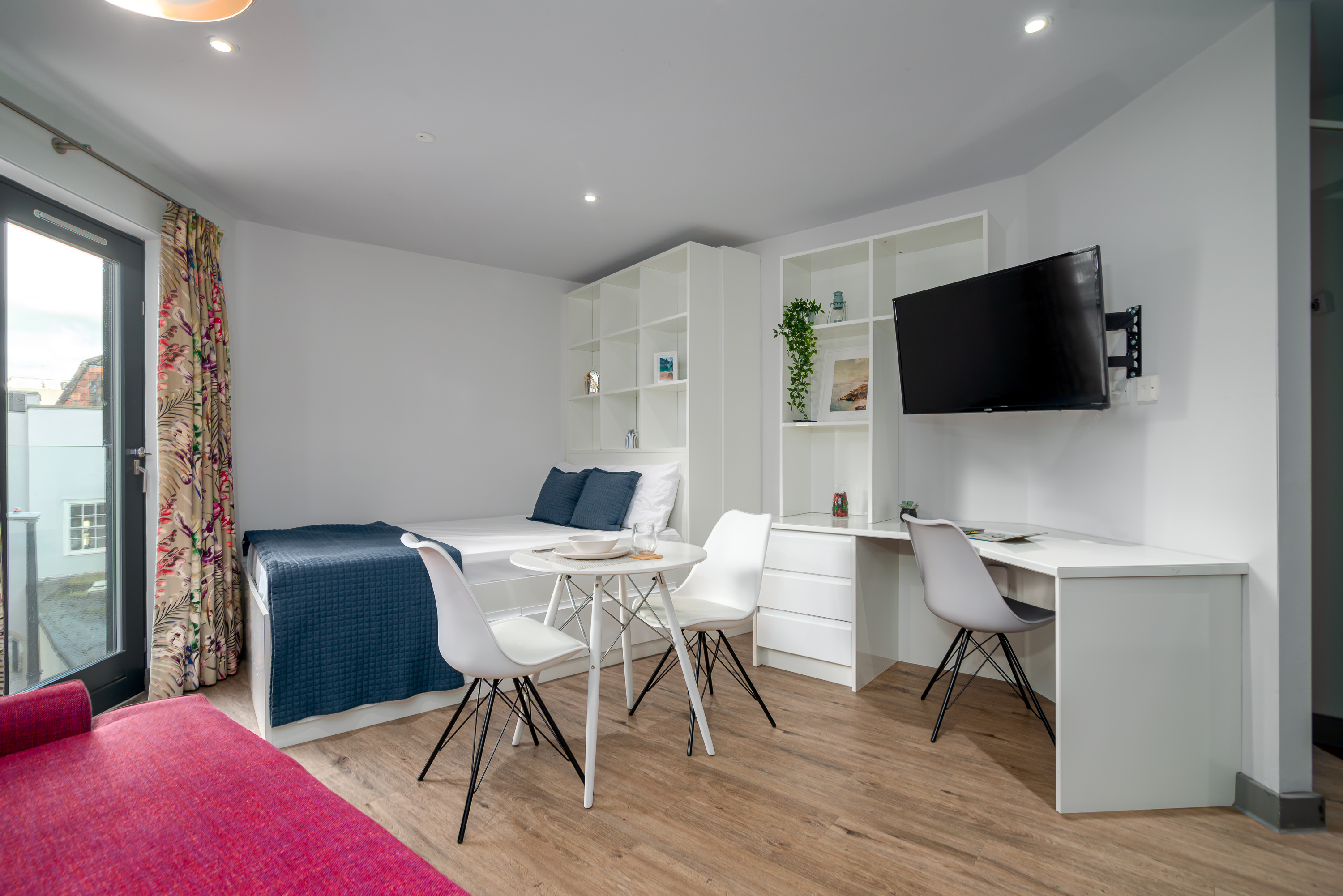 Flat 17, The Manor House