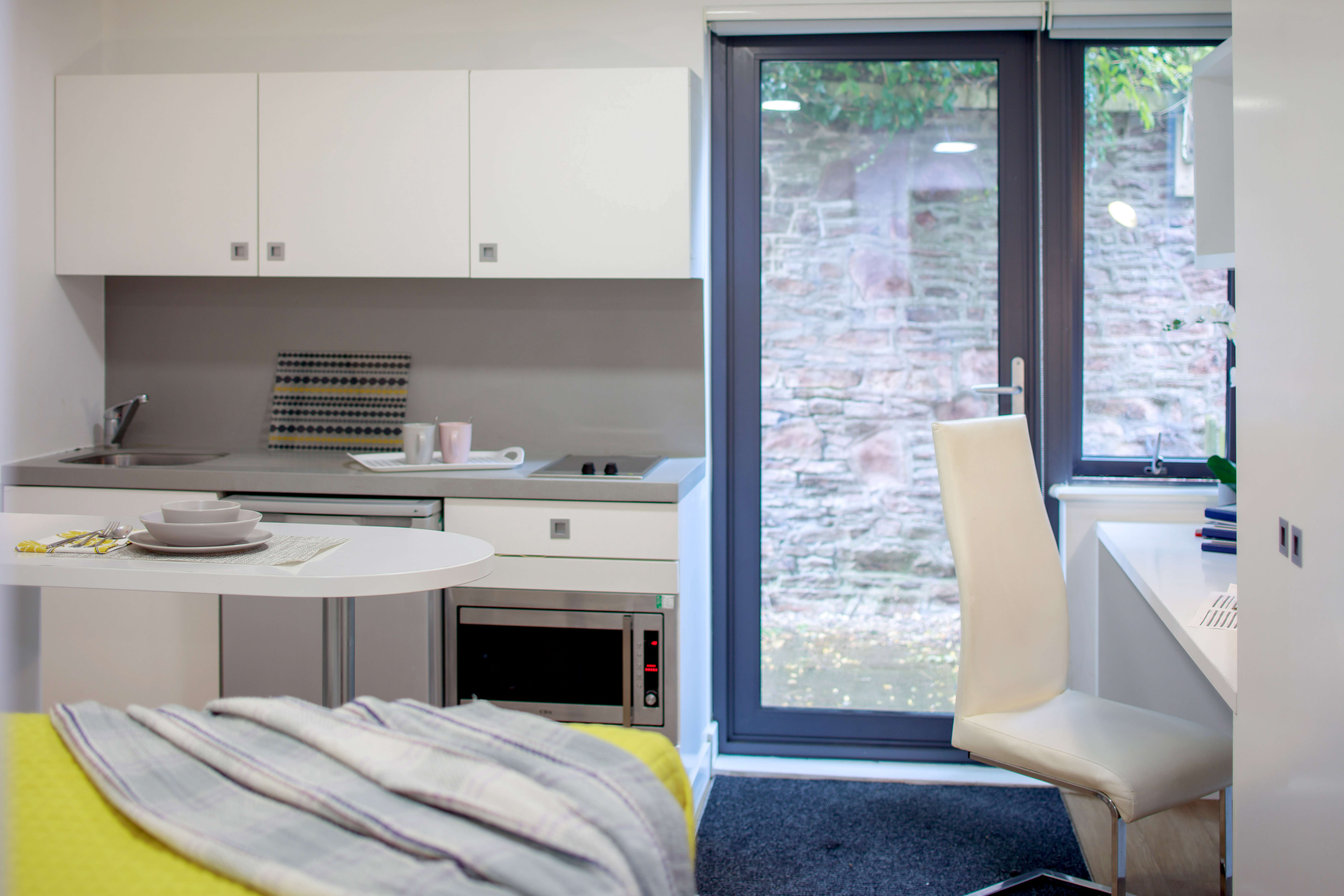 4 Prince Rupert House, Tyndalls Park Road