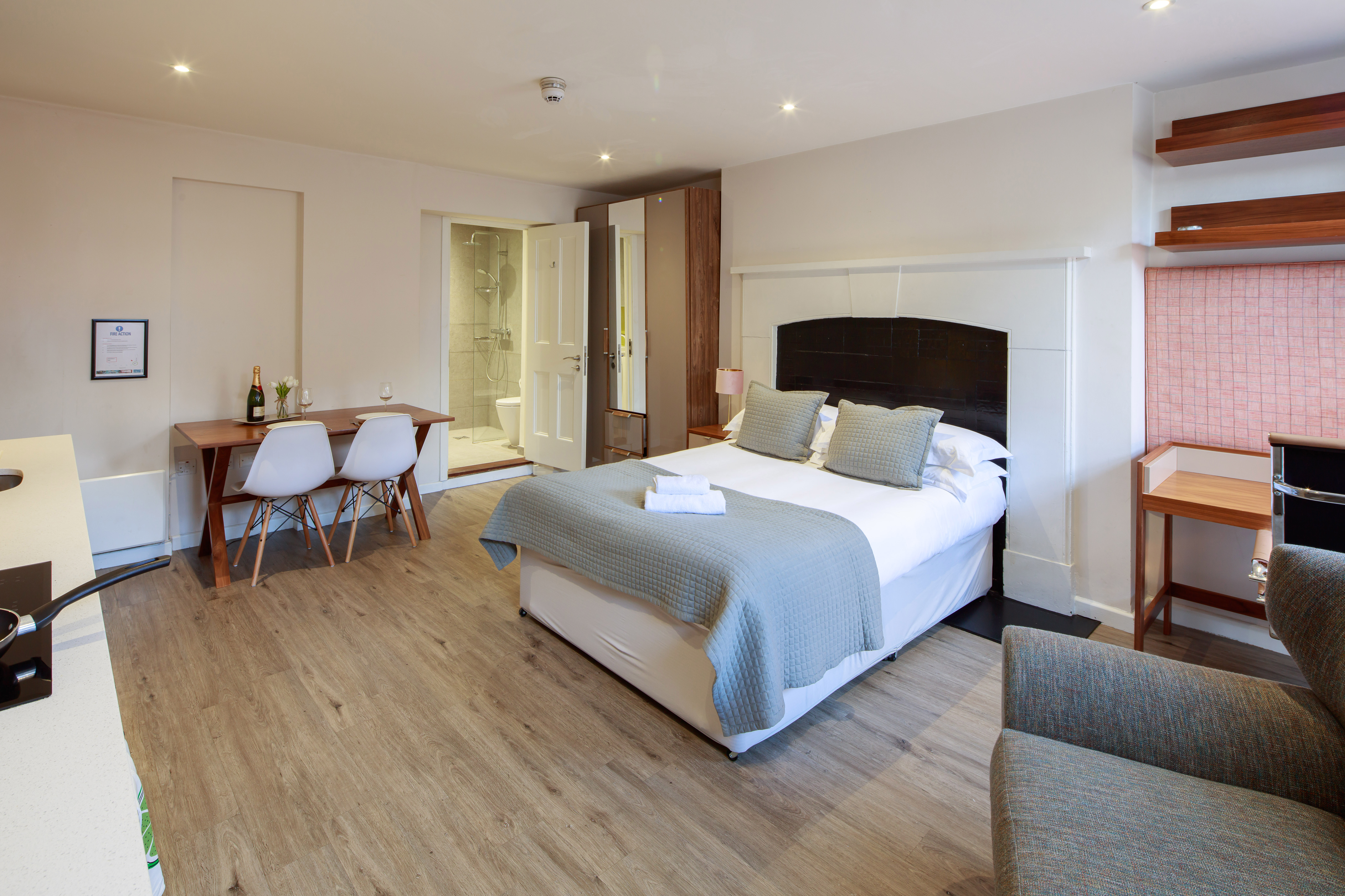 Flat 2, 16 Charlotte Street