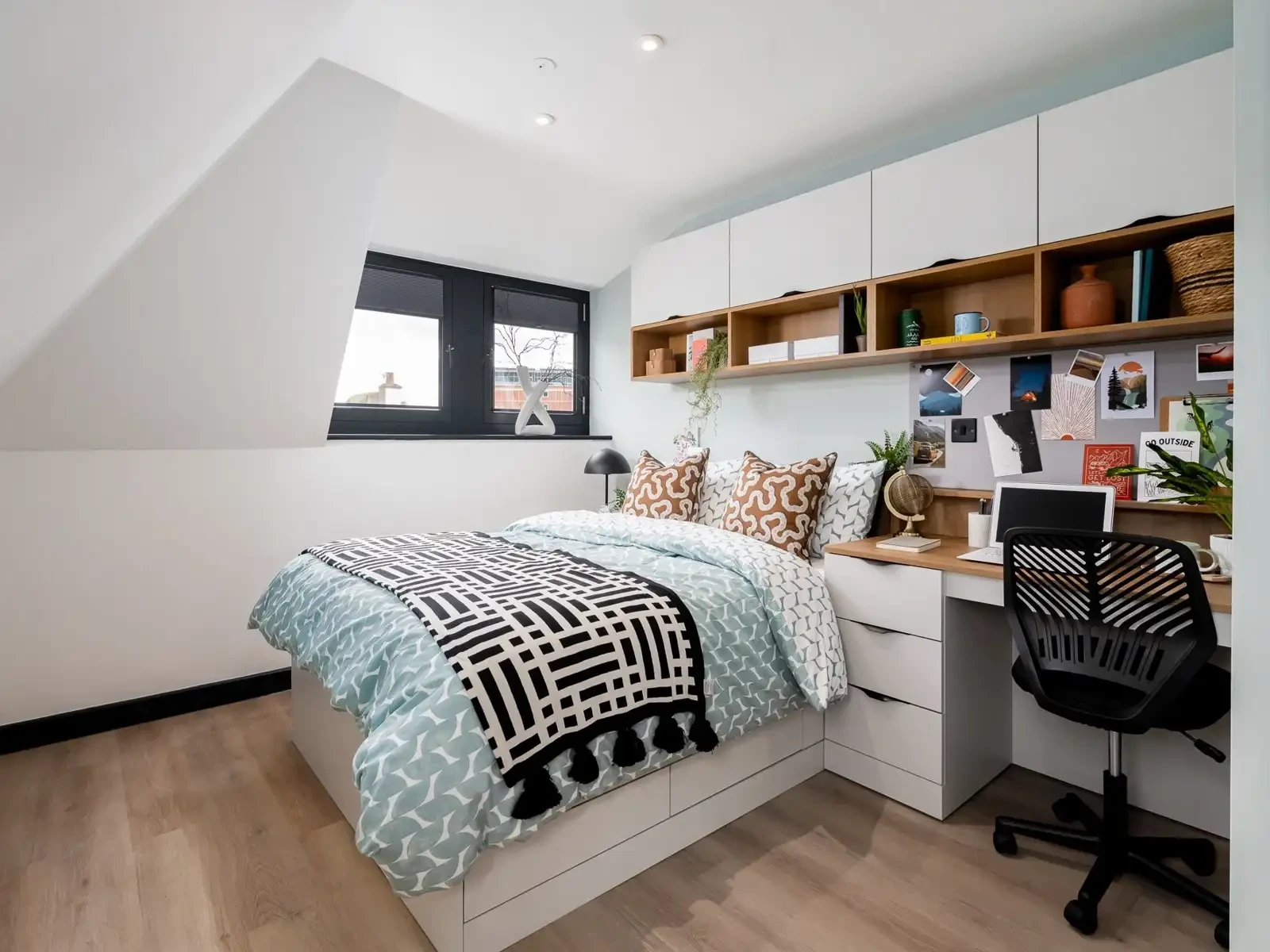 🏡 Luxury Student Living on Charlotte Street image