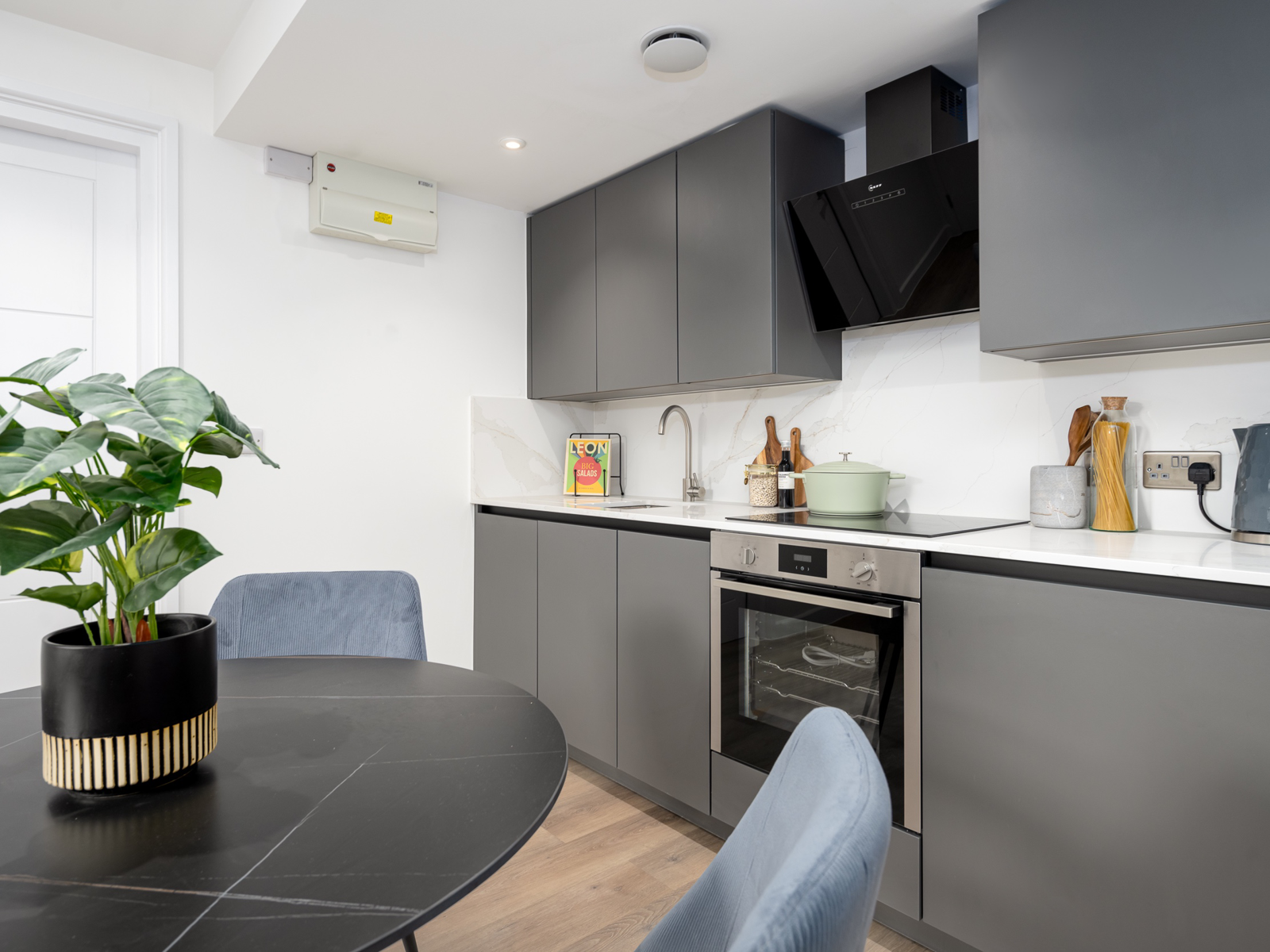 Flat 2, 48 Park Street