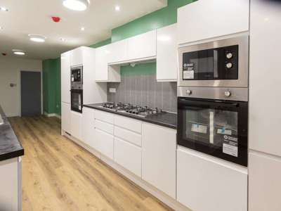 Newly Refurbished Home – Modern Comfort Meets Stylish Living! image