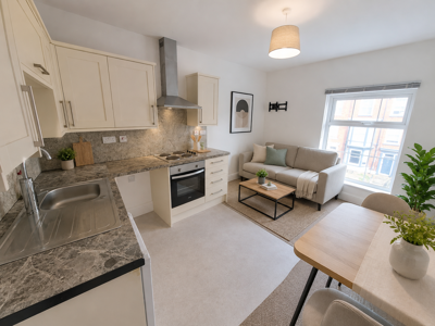 Bright, central, second-floor 1-bed flat, modern decor. image