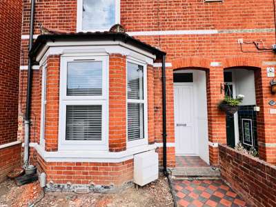 4 bedroom house share close to town centre- Cobbold Street image