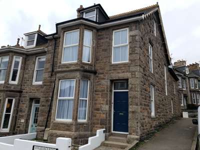 Modern Penzance Co-Living by the Sea  image
