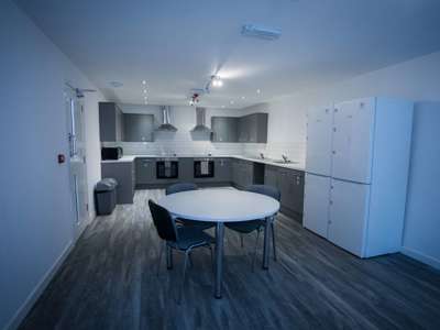 -19 Glebe Street image