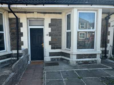 All Professional House Share - Bills Included - Harriet Street image