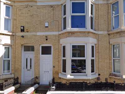 6 Bed Student House available in Leopold Road! image