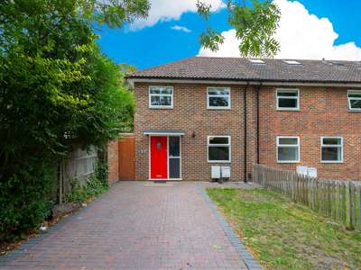 Accommodation for Undergraduate / MA Students @ 98 image