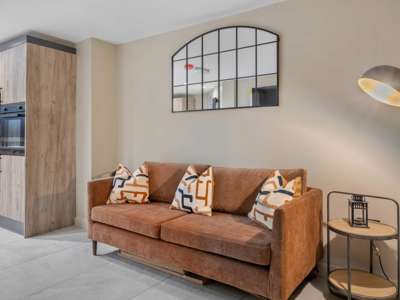 🏡 Stunning 5-Bedroom HMO | All Ensuite | Fully Renovated | Castle Bromwich B36 image