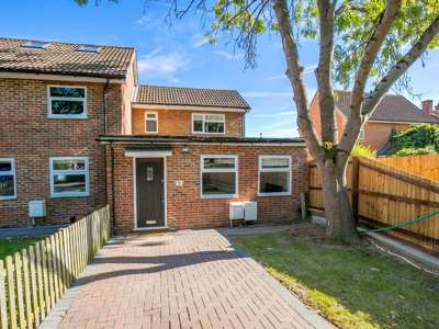 Accommodation for Undergraduate / MA Students @ 92 image