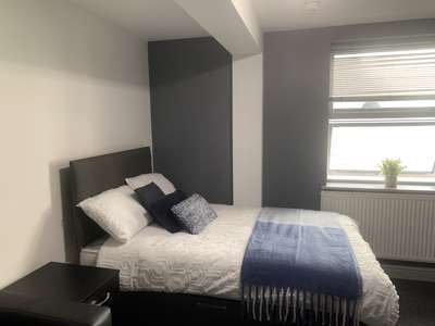 Fantastic location - En suite hotel style rooms image