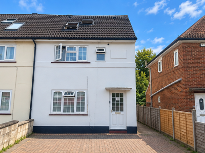 Bright & Modern Six Bedroom image