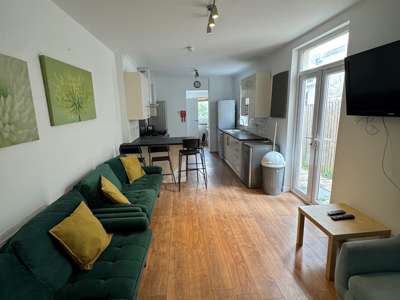 Mackintosh Place image