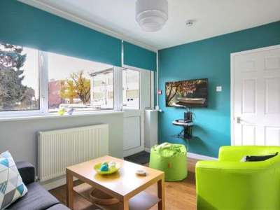 🌟 Looking for a Great Place to Call Home? Welcome to Fairview, Woking! 🌟 image