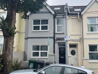 A Comforting House Share share for Rent in Brighton image