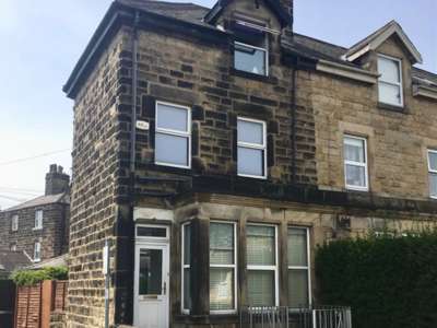 Homely professional central house share  image