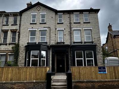 FLAT 6 image
