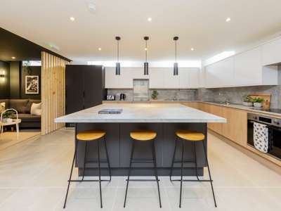 Stunning Co-LIVING property! image