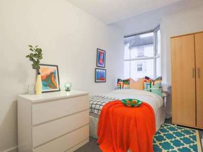 🔥 Luxury En-Suite Rooms Available – Chapel Fields, Coventry 🔥 image