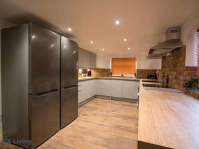 OX Living is proud to present this high-quality 7-bedroom co-living property, perfect for working professionals looking for stylish, stress-free living. image