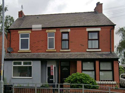 Long Lane image