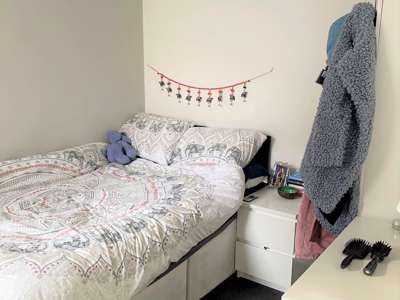 Gorgeous 6 bed shared student house in Kensington! image