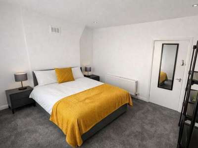 Longfield Road image