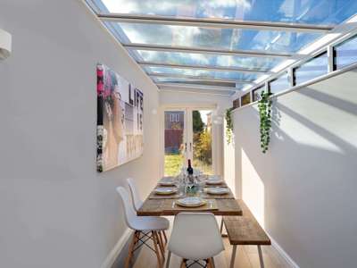 B-Hive Living Award Winning Coliving - Bills included image