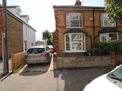 Double Room available in Maidstone image