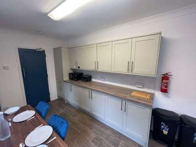 Outstanding house share! - Woodbridge Road image