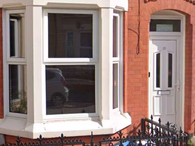 5 bed student house available in Empress Road, L7! image