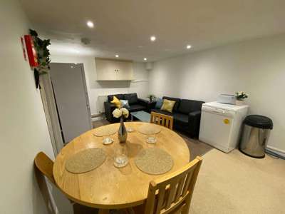 Stanmer Villas image