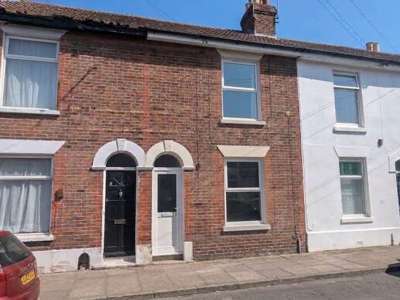 Self Contained 2 Bed in Southsea image