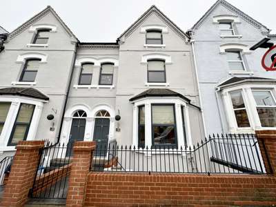 9 bed 6 studio all ensuite hmo  image
