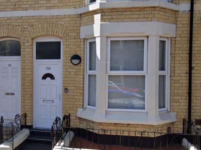 6 Bedroom Student House in Saxony Road, Kensington! Available for 24/25 image