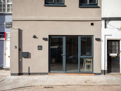 Modern Town Centre Apartment  image