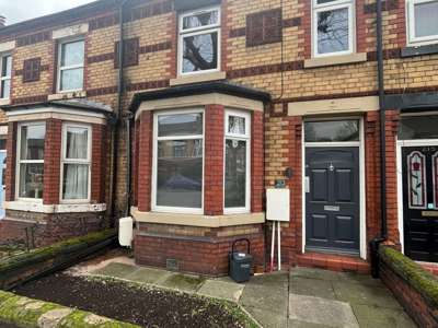 Modern Professional House Share image