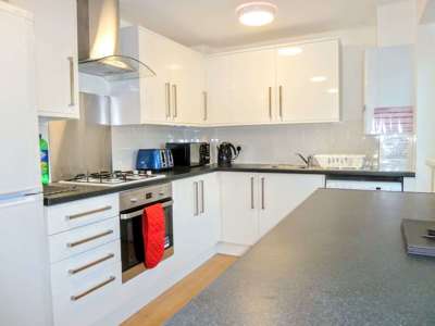 Heathfield Drive image