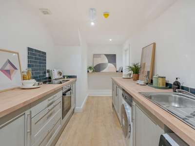 Tapton View Road image