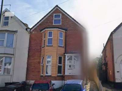 Alma Road image