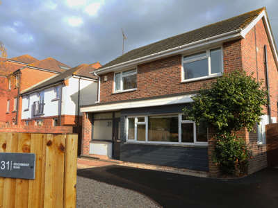 Friendly Professional Houseshare close to Chichester Station and City Centre image