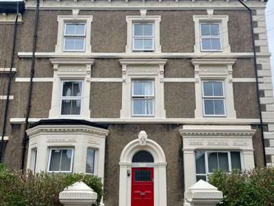 Hunters Lane image