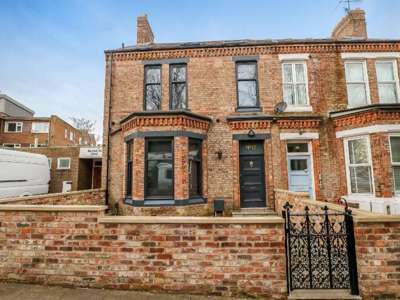 Stunning newly renovated House Share  image