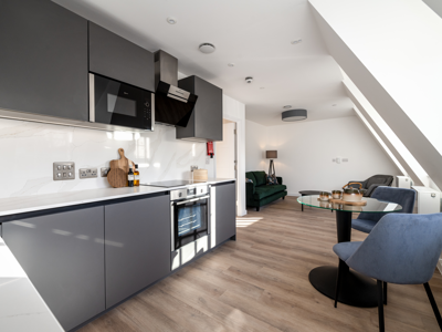 🏡 Your 2 Bed Student Base on Park Street image