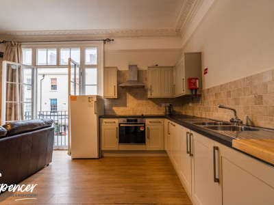 Luxury student property in the heart of Leamington Spa. image